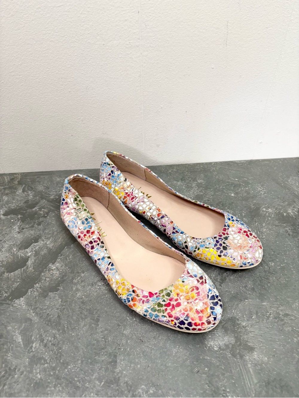 French Sole FS/NY ballet flats in a multi-color patterned leather size 6.5
